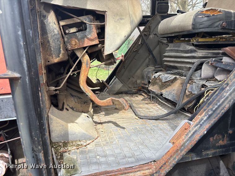 image for item FC4576 Case 1594 tractor