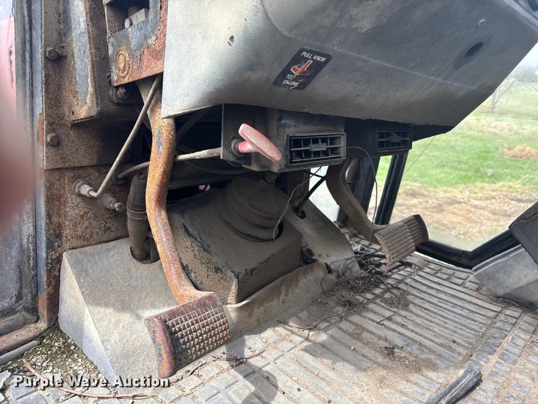 image for item FC4576 Case 1594 tractor