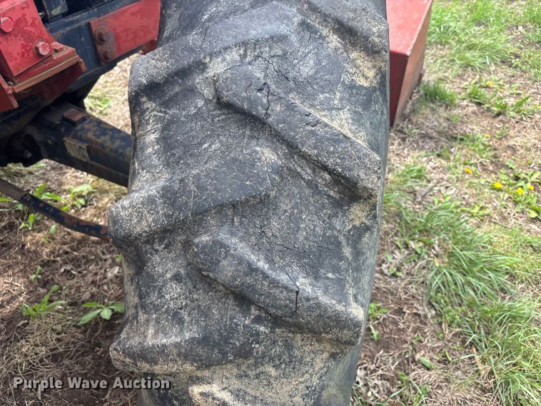 image for item FC4576 Case 1594 tractor