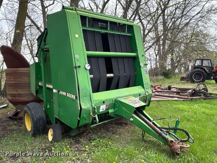 image for item FC4577 John Deere 535 round baler