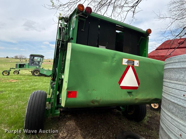 image for item FC4577 John Deere 535 round baler