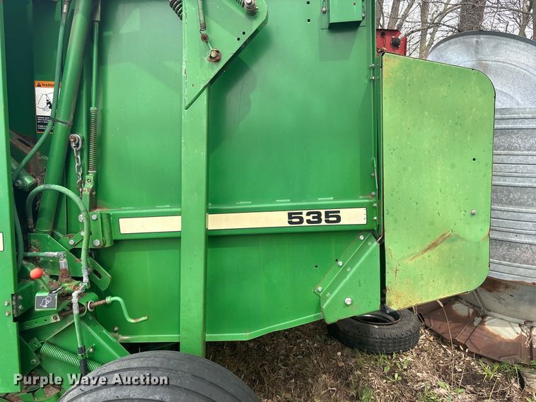 image for item FC4577 John Deere 535 round baler