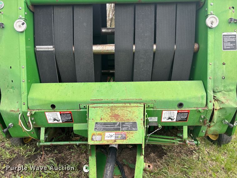 image for item FC4577 John Deere 535 round baler