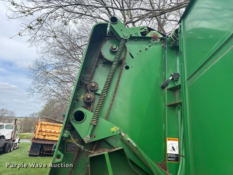 image for item FC4577 John Deere 535 round baler