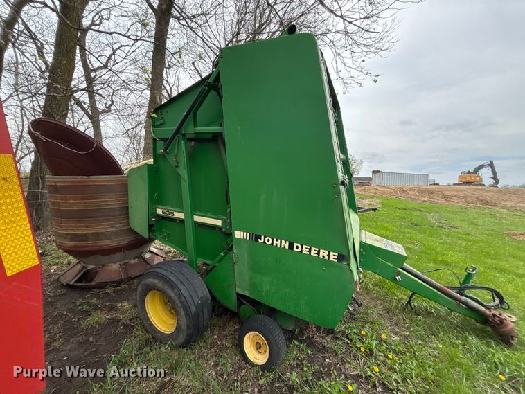 image for item FC4577 John Deere 535 round baler