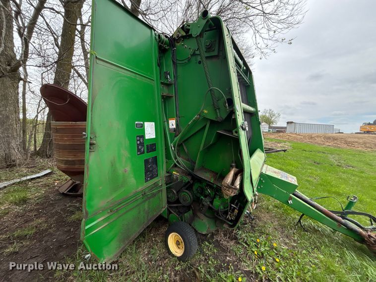 image for item FC4577 John Deere 535 round baler