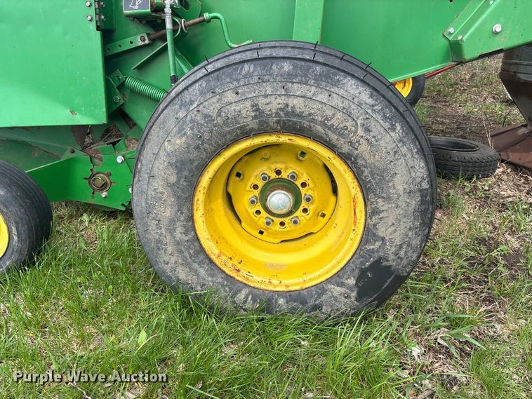 image for item FC4577 John Deere 535 round baler