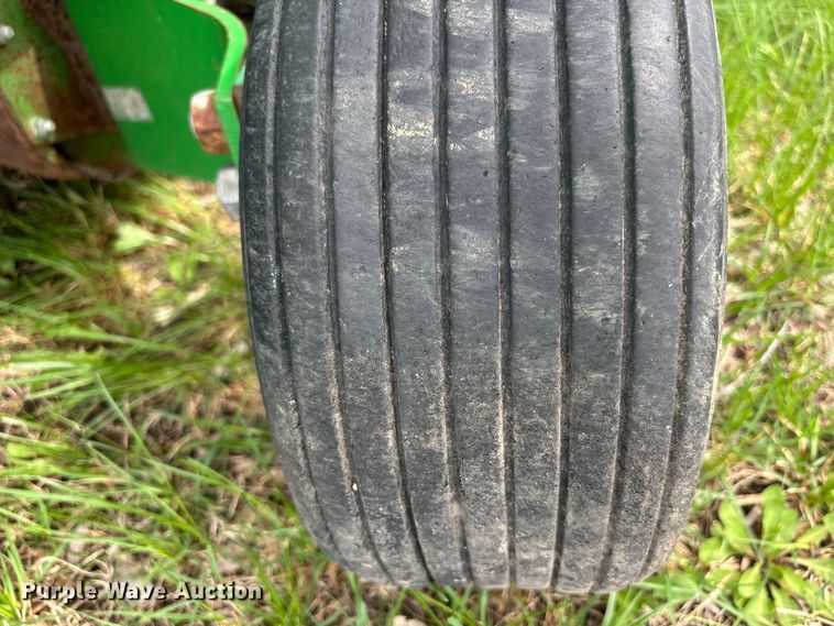 image for item FC4577 John Deere 535 round baler