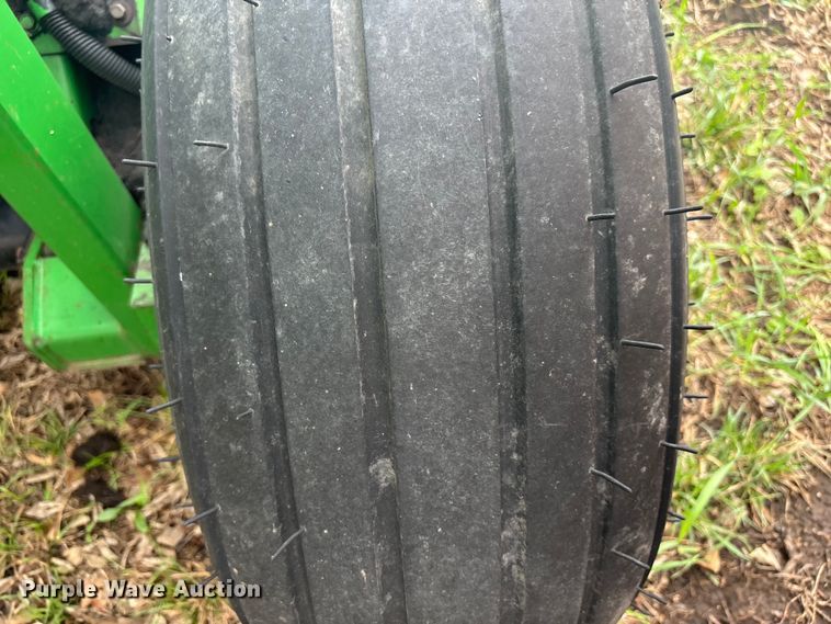 image for item FC4577 John Deere 535 round baler