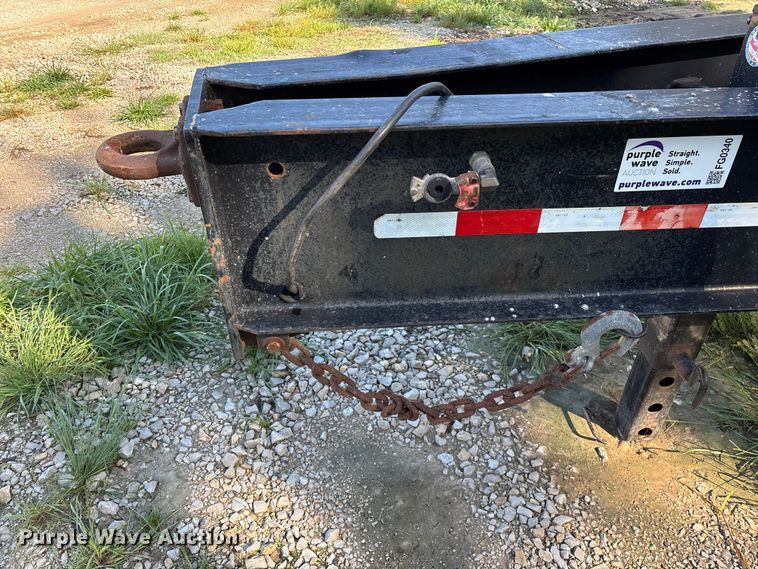 image for item FG0340 2005 Behnke Enterprises Inc. sprayer trailer