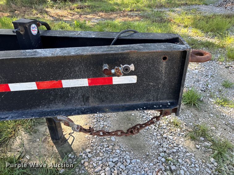 image for item FG0340 2005 Behnke Enterprises Inc. sprayer trailer