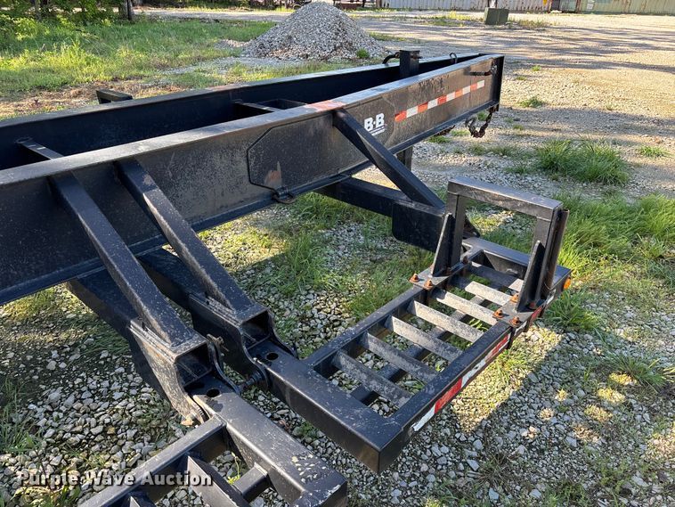 image for item FG0340 2005 Behnke Enterprises Inc. sprayer trailer