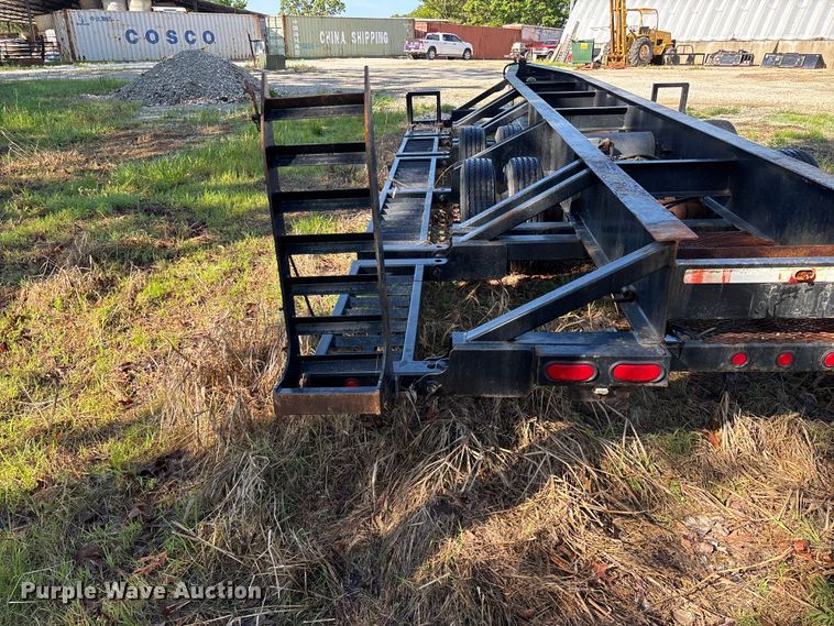 image for item FG0340 2005 Behnke Enterprises Inc. sprayer trailer