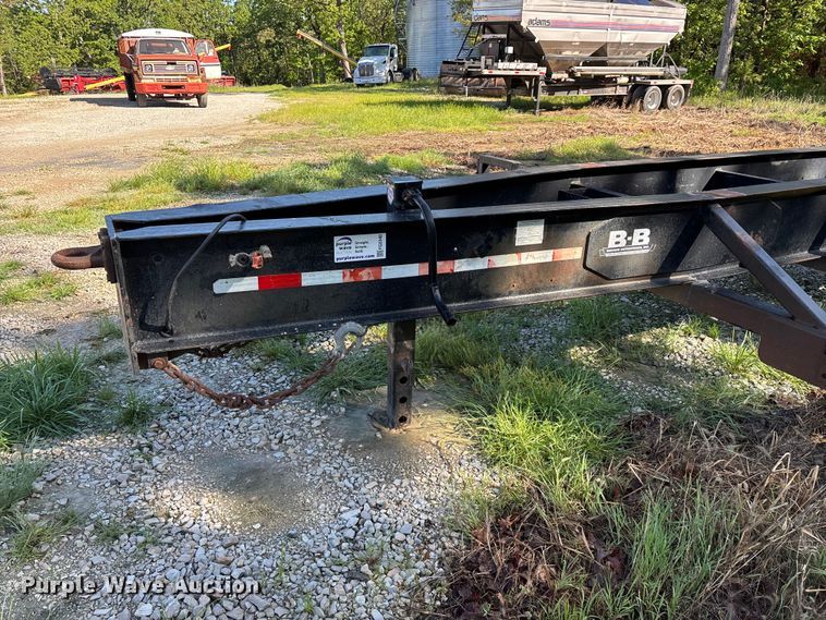 image for item FG0340 2005 Behnke Enterprises Inc. sprayer trailer