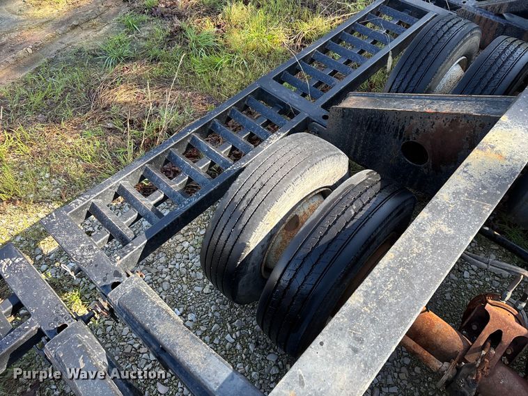 image for item FG0340 2005 Behnke Enterprises Inc. sprayer trailer