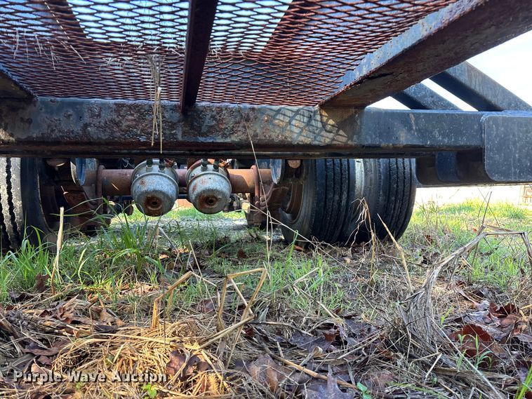 image for item FG0340 2005 Behnke Enterprises Inc. sprayer trailer