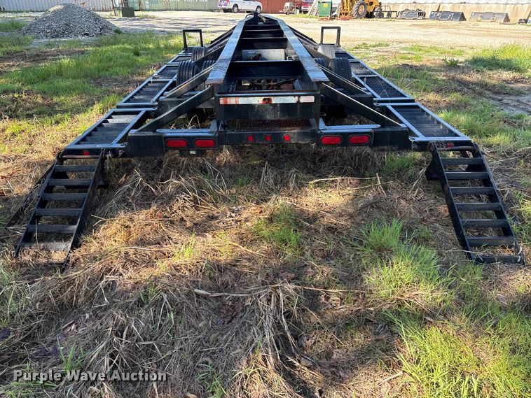 image for item FG0340 2005 Behnke Enterprises Inc. sprayer trailer