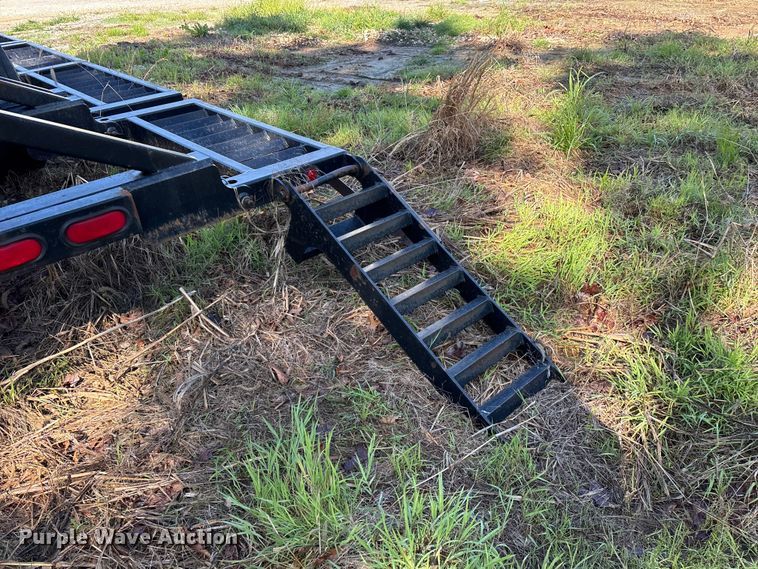 image for item FG0340 2005 Behnke Enterprises Inc. sprayer trailer