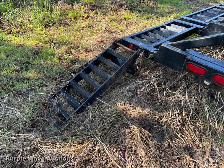 image for item FG0340 2005 Behnke Enterprises Inc. sprayer trailer