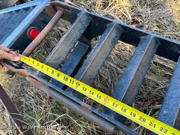 image for item FG0340 2005 Behnke Enterprises Inc. sprayer trailer
