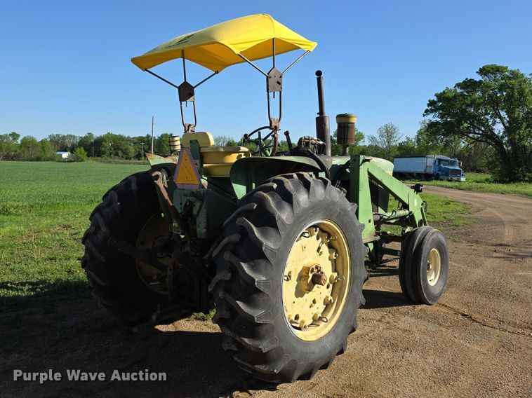 image for item FI0945 1966 John deere 4020 tractor