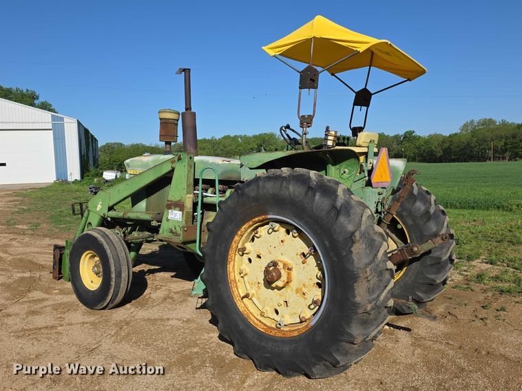 image for item FI0945 1966 John deere 4020 tractor