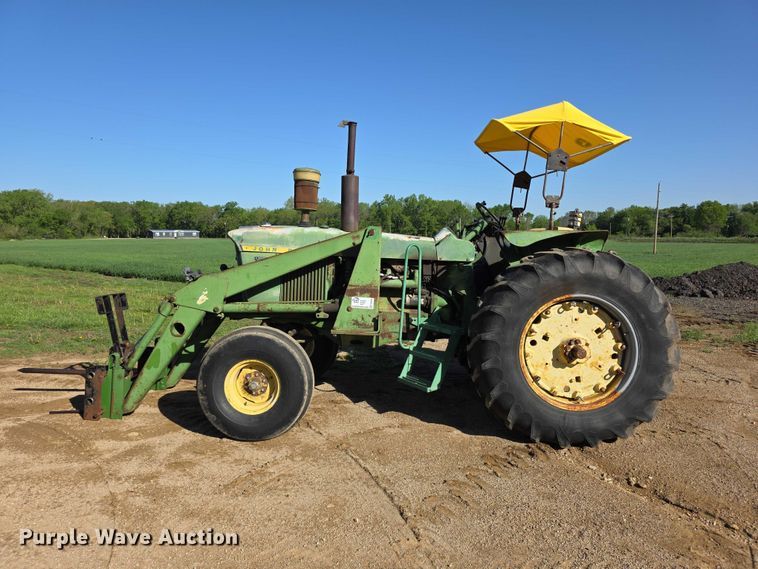 image for item FI0945 1966 John deere 4020 tractor