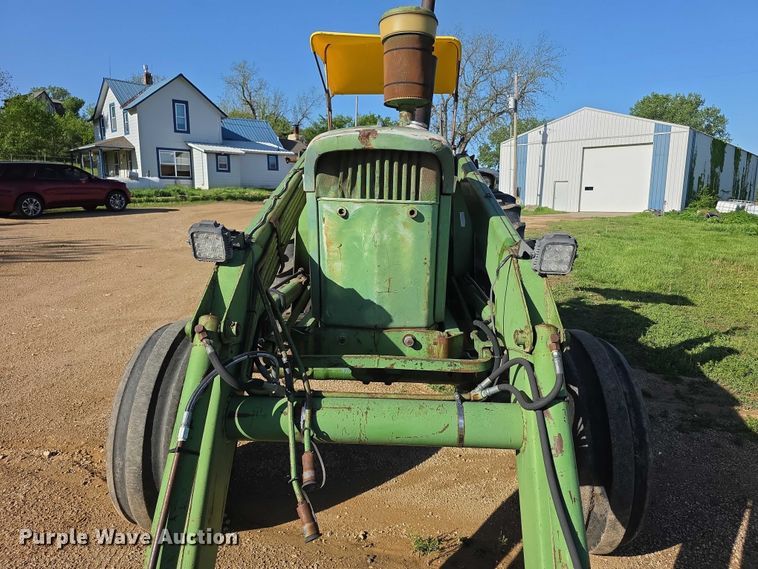 image for item FI0945 1966 John deere 4020 tractor