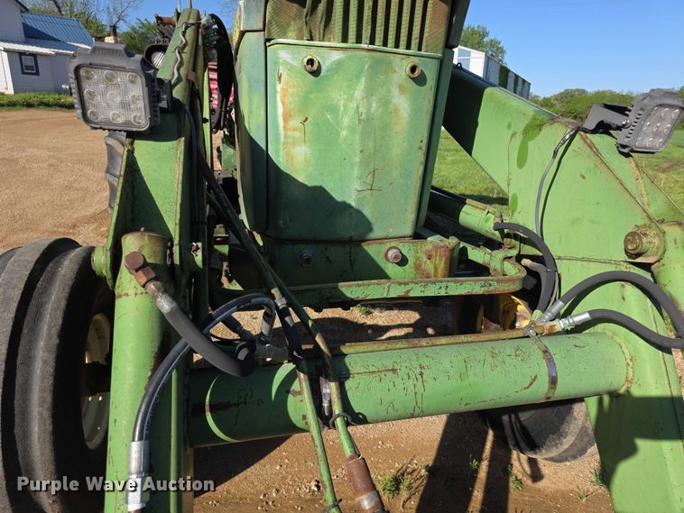image for item FI0945 1966 John deere 4020 tractor