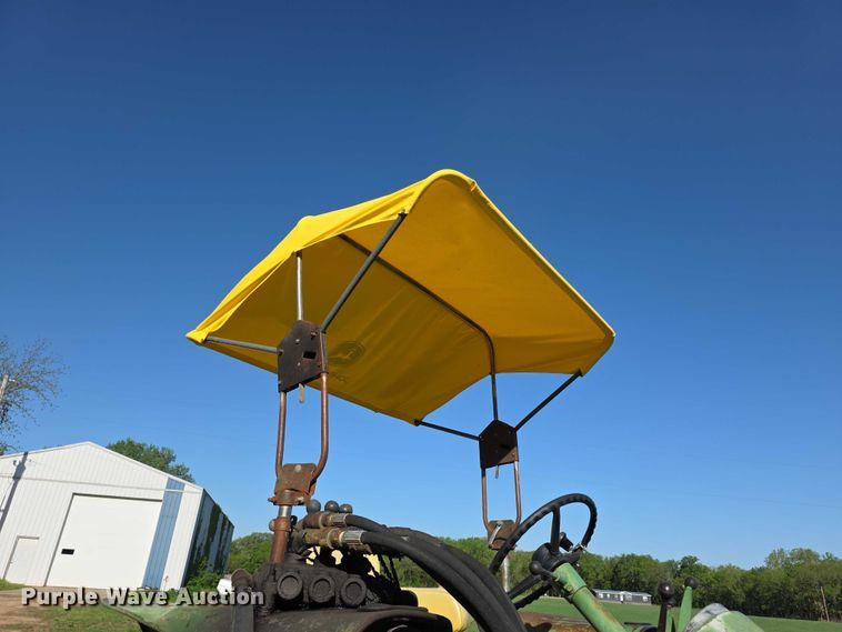 image for item FI0945 1966 John deere 4020 tractor