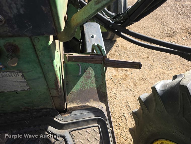 image for item FI0945 1966 John deere 4020 tractor