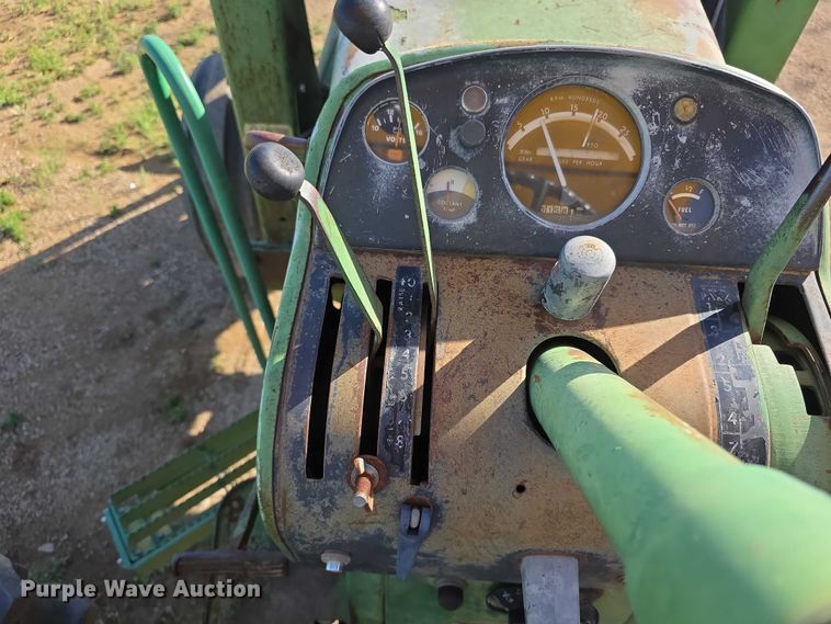 image for item FI0945 1966 John deere 4020 tractor