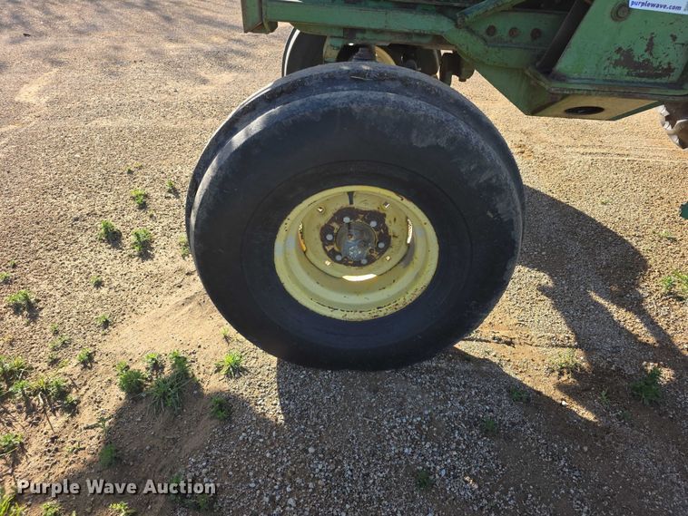 image for item FI0945 1966 John deere 4020 tractor