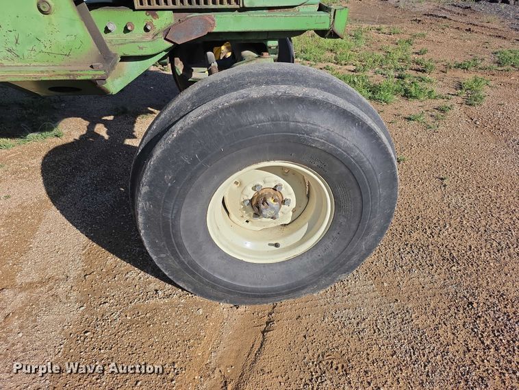 image for item FI0945 1966 John deere 4020 tractor