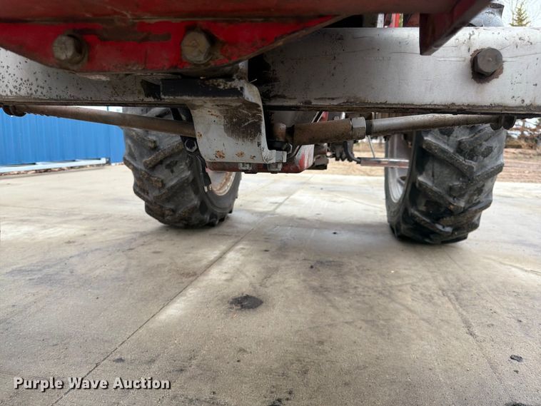 image for item FK0109 1969 Massey Ferguson 165 tractor