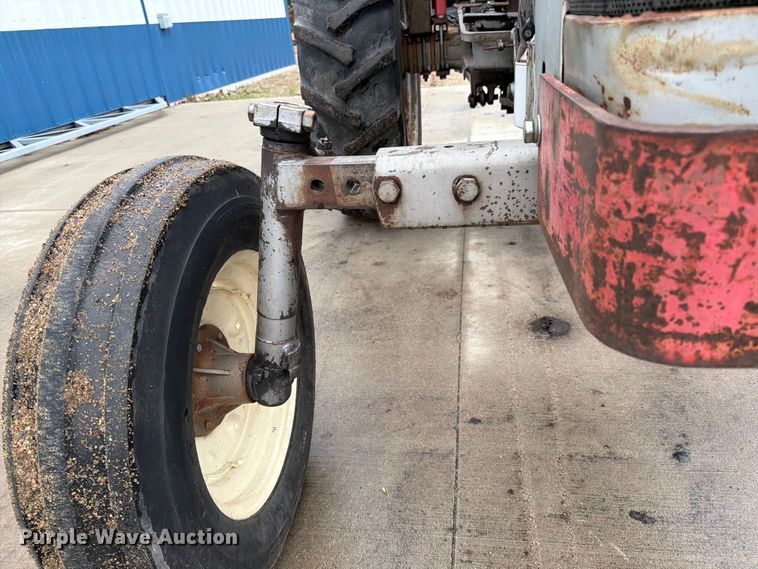 image for item FK0109 1969 Massey Ferguson 165 tractor