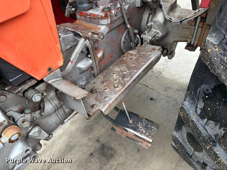 image for item FK0109 1969 Massey Ferguson 165 tractor