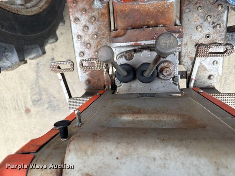 image for item FK0109 1969 Massey Ferguson 165 tractor
