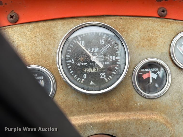 image for item FK0109 1969 Massey Ferguson 165 tractor