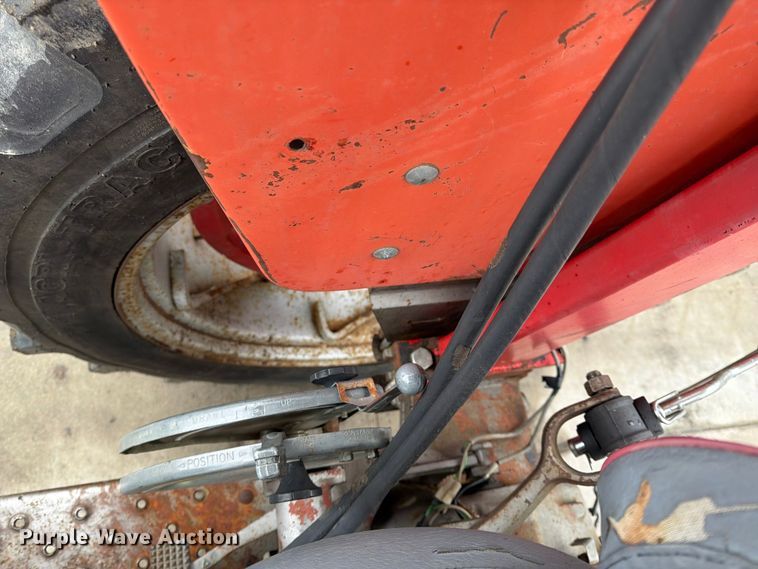 image for item FK0109 1969 Massey Ferguson 165 tractor