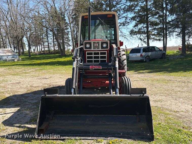 image for item FK0150 International Harvester Farmall 1086 tractor