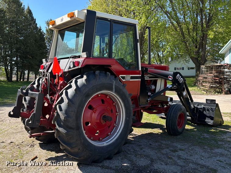 image for item FK0150 International Harvester Farmall 1086 tractor