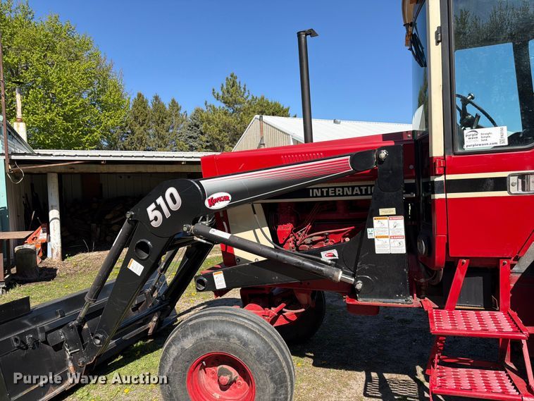 image for item FK0150 International Harvester Farmall 1086 tractor