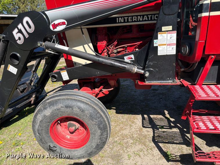 image for item FK0150 International Harvester Farmall 1086 tractor