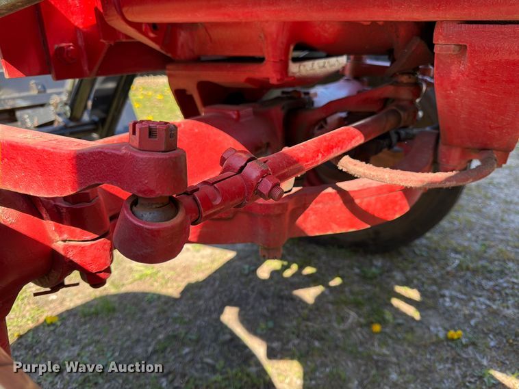 image for item FK0150 International Harvester Farmall 1086 tractor