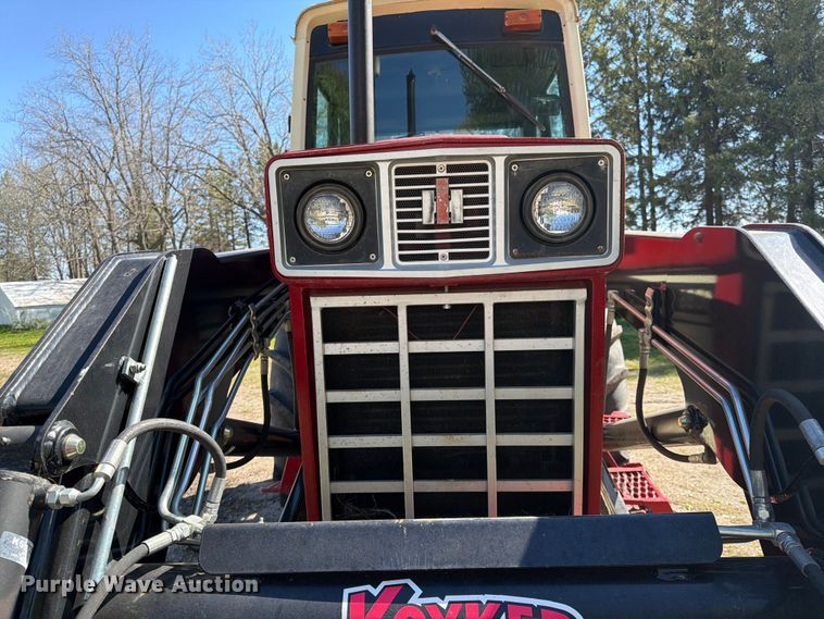 image for item FK0150 International Harvester Farmall 1086 tractor