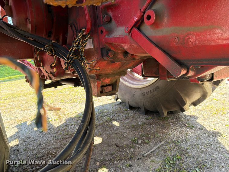 image for item FK0150 International Harvester Farmall 1086 tractor