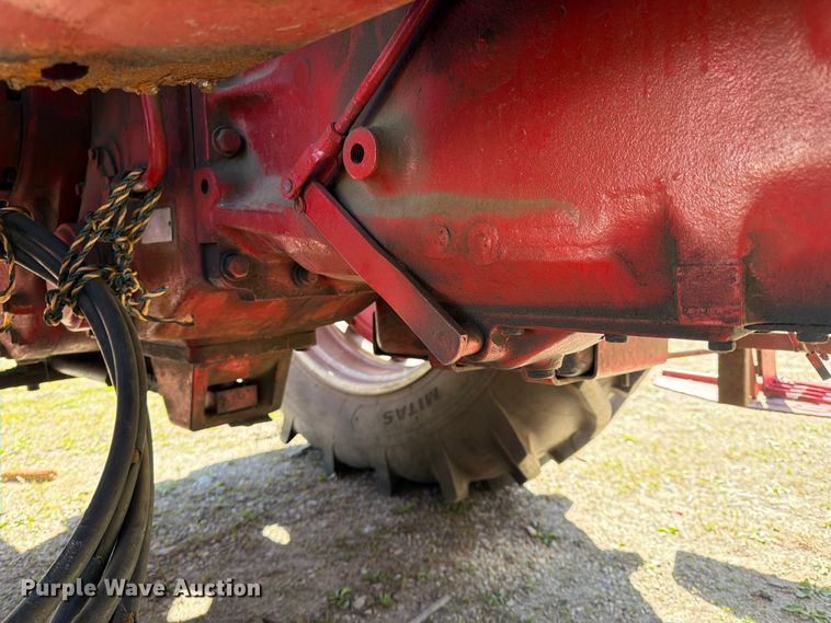 image for item FK0150 International Harvester Farmall 1086 tractor