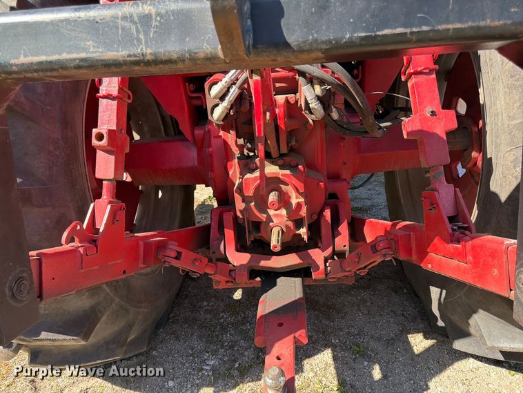 image for item FK0150 International Harvester Farmall 1086 tractor