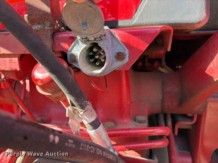 image for item FK0150 International Harvester Farmall 1086 tractor